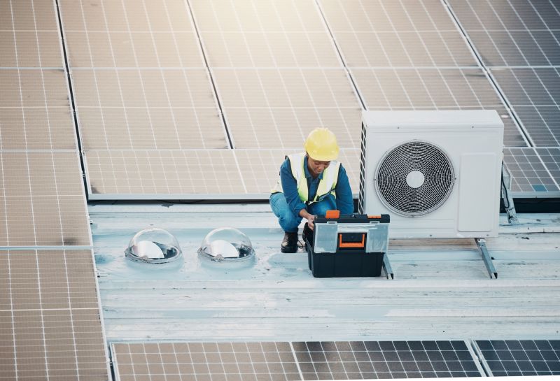 Solar Panel Maintenance Service